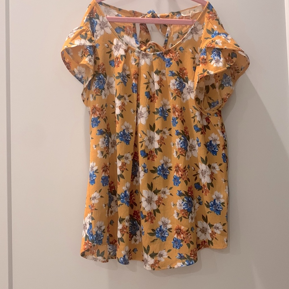 Womens floral blouse size s